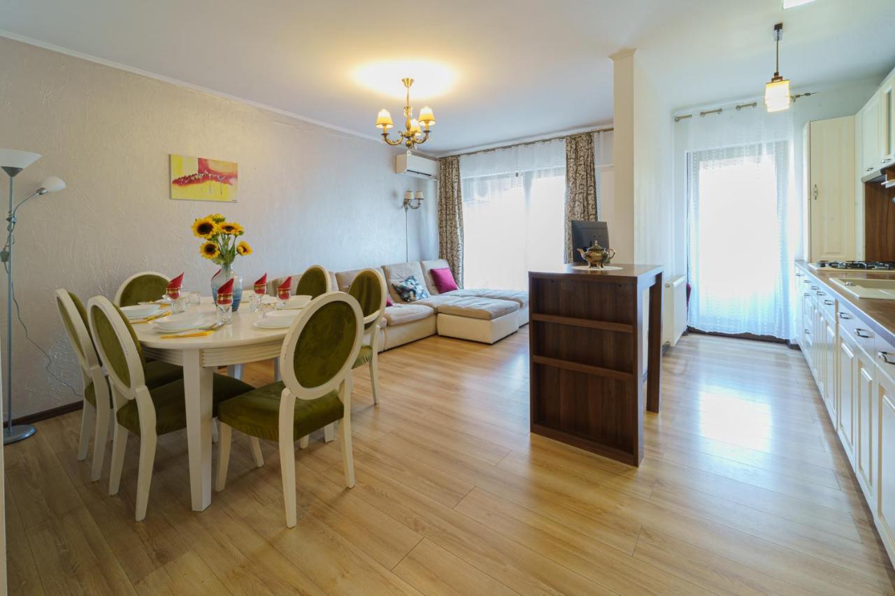 5* Mansion In City Center Cluj-Napoca Eksteriør bilde
